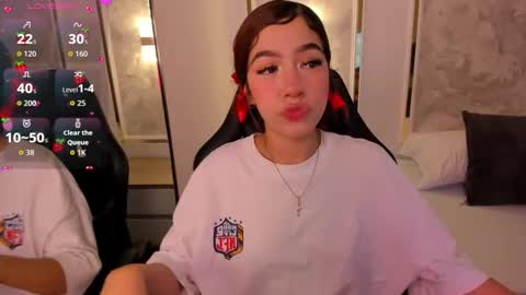 D  online show from October 11, 2025, 7:12 pm