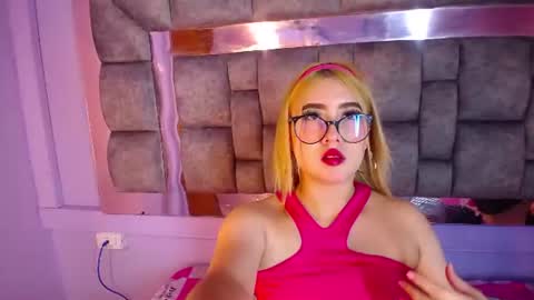 Snapshot of doll_kitty_ chatting on July 7, 2026, 11:58 am Kitty online show from July 7, 2026, 11:58 am