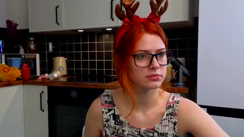 Your doll Lesli online show from December 25, 2024, 3:28 pm