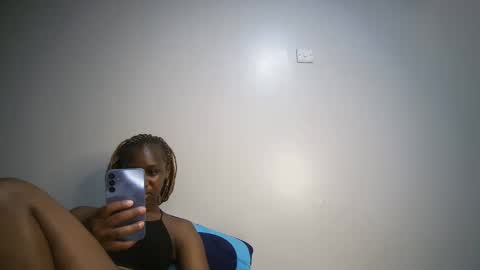 dollberry online show from December 7, 2024, 7:49 am