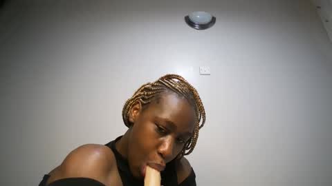 dollberry online show from December 13, 2024, 2:10 am