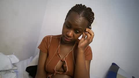 dollberry online show from February 13, 2025, 11:17 am