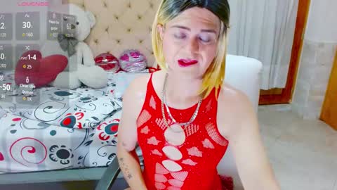 ilona online show from October 12, 2025, 8:08 pm