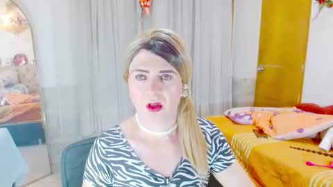 Snapshot of dolldirtyxxx1 chatting on June 14, 2026, 5:42 am ilona online show from June 14, 2026, 5:42 am