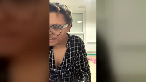 Dolla online show from February 19, 2026, 5:53 pm