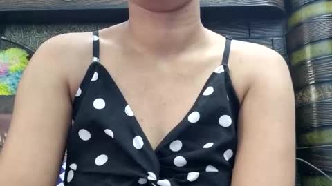 dollmeenu online show from October 7, 2025, 6:10 am