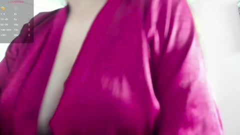 Snapshot of dolly_zoe chatting on March 8, 2025, 12:44 am Call me Zoe online show from March 8, 2025, 12:44 am
