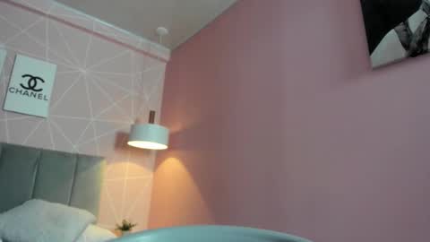 Call me Zoe  online show from October 31, 2025, 8:15 am