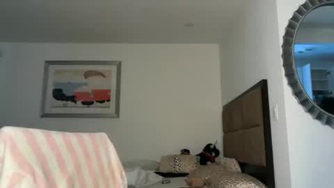 Dolly Rhodes online show from March 14, 2026, 8:36 pm