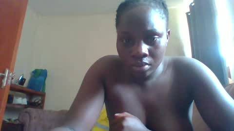 Snapshot of dollyvee chatting on July 7, 2026, 11:03 am dollyvee online show from July 7, 2026, 11:03 am