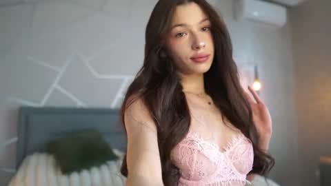 Dolly online show from April 21, 2026, 12:44 pm