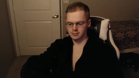 Snapshot of doloresman chatting on February 22, 2025, 9:12 am doloresman online show from February 22, 2025, 9:12 am