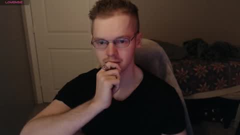 Snapshot of doloresman chatting on March 11, 2025, 11:55 am doloresman online show from March 11, 2025, 11:55 am