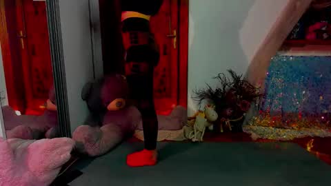 Dolores Sage online show from April 29, 2026, 4:33 pm