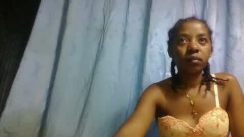 doloresslu online show from March 21, 2026, 8:08 am