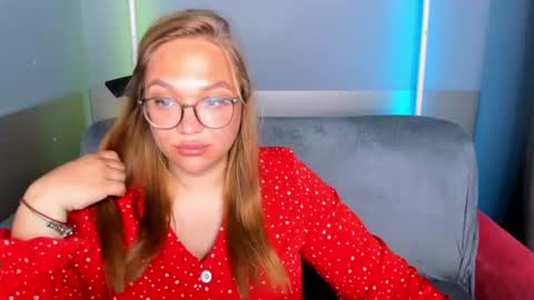 dolsysharm online show from June 26, 2026, 1:54 am