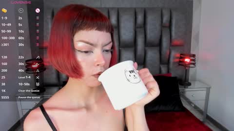 Dolly online show from October 2, 2025, 8:27 pm