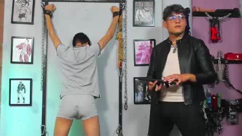 Snapshot of dom2travelers_sm chatting on February 20, 2025, 1:40 pm Diego Castell online show from February 20, 2025, 1:40 pm