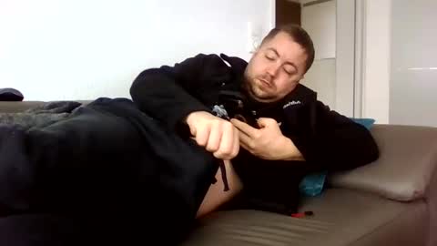 Snapshot of dombio_12 chatting on December 5, 2025, 11:19 am dombio_12 online show from December 5, 2025, 11:19 am