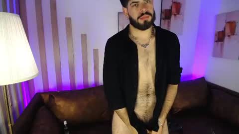 Snapshot of domboy_ chatting on June 11, 2026, 12:32 am domboy online show from June 11, 2026, 12:32 am