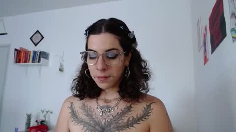 Snapshot of domenica_dos_ouros chatting on March 20, 2026, 2:33 pm sweet domme online show from March 20, 2026, 2:33 pm