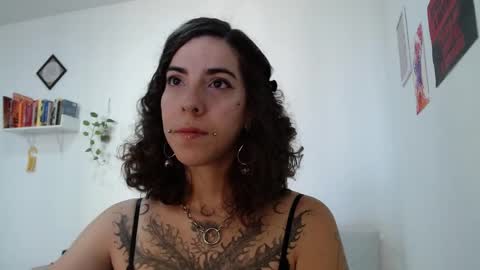 Snapshot of domenica_dos_ouros chatting on April 11, 2026, 6:56 pm sweet domme online show from April 11, 2026, 6:56 pm