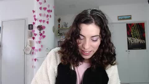Snapshot of domenica_dos_ouros chatting on May 22, 2026, 4:56 pm sweet domme online show from May 22, 2026, 4:56 pm