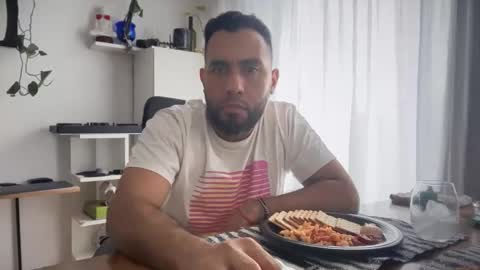 all fetishes online show from November 9, 2025, 4:49 pm