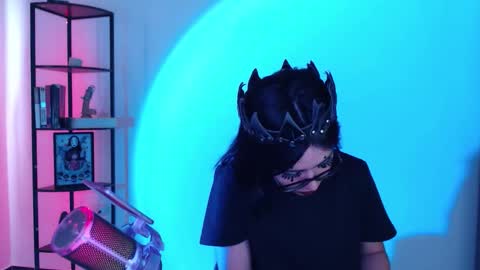 Mistress online show from November 20, 2025, 5:01 pm