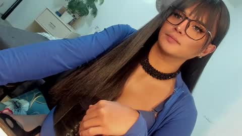 ANGELA online show from February 4, 2025, 4:39 pm