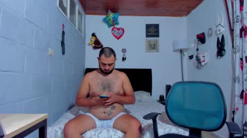 Snapshot of dominantcouple999 chatting on March 26, 2026, 2:11 pm CRISTIAN Y FERNEY online show from March 26, 2026, 2:11 pm