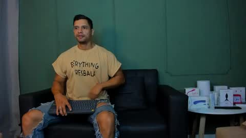 Snapshot of dominc_berry chatting on June 9, 2026, 12:17 pm Dominc berry online show from June 9, 2026, 12:17 pm