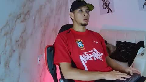 Dominic online show from February 15, 2026, 5:04 am