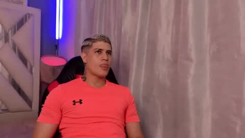 DOMI online show from April 18, 2026, 4:16 am