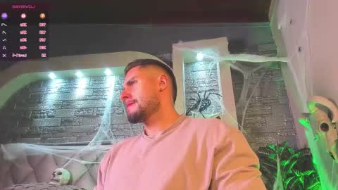 Snapshot of dominic_de_luca chatting on October 19, 2025, 2:45 am dominic de luca online show from October 19, 2025, 2:45 am