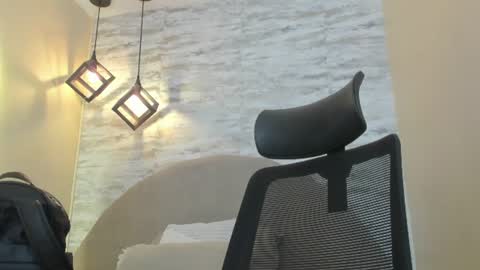 Snapshot of dominic_de_luca chatting on June 28, 2026, 5:08 pm dominic de luca online show from June 28, 2026, 5:08 pm