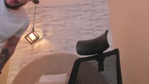 Snapshot of dominic_de_luca chatting on June 29, 2026, 7:03 pm dominic de luca online show from June 29, 2026, 7:03 pm