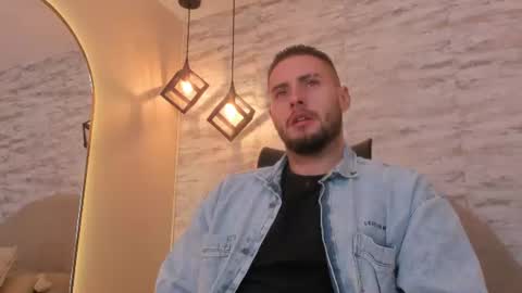 Snapshot of dominic_de_luca chatting on July 9, 2026, 2:43 pm dominic de luca online show from July 9, 2026, 2:43 pm