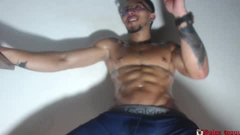 DOMI online show from November 17, 2025, 8:42 am