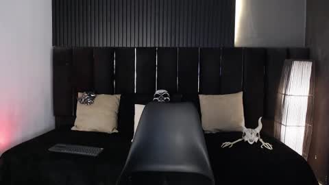 Dominic online show from October 12, 2025, 1:04 am