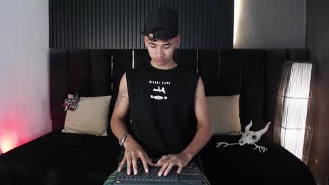 Dominic online show from October 14, 2025, 8:31 pm