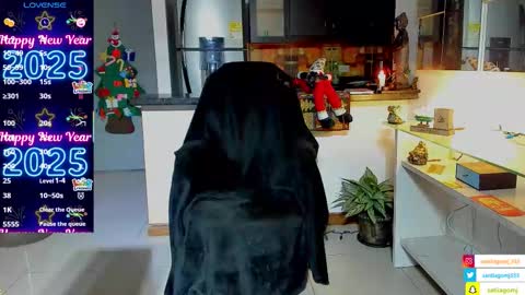 SANTI  independent model online show from November 25, 2025, 2:11 am