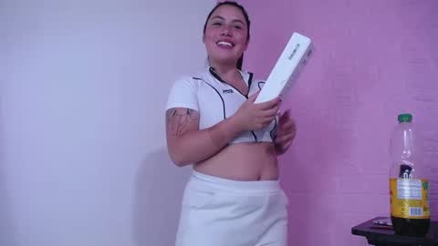   online show from September 18, 2025, 1:40 am