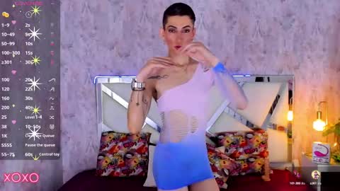 Dominic online show from October 3, 2025, 2:25 pm