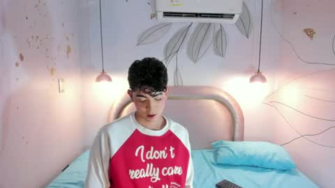 Snapshot of dominicjay_ chatting on July 23, 2026, 8:51 pm DOMINIC online show from July 23, 2026, 8:51 pm