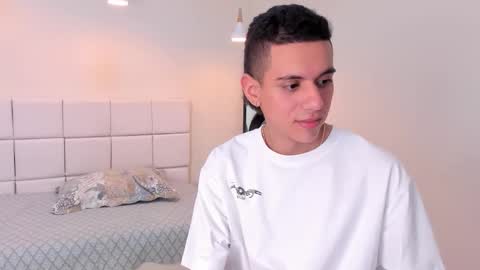 dominicjonnes online show from February 24, 2026, 7:01 pm