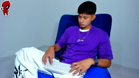  Dominic  online show from April 24, 2026, 2:25 am