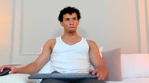 Snapshot of dominick_star chatting on December 6, 2024, 3:41 am Dominick Star online show from December 6, 2024, 3:41 am