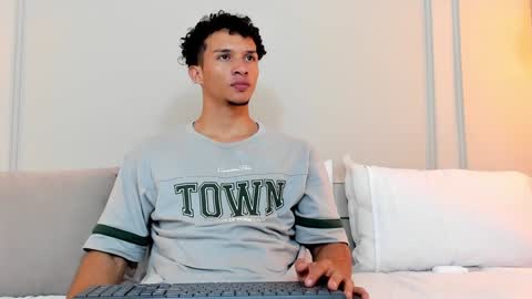 Snapshot of dominick_star chatting on December 20, 2024, 3:36 am Dominick Star online show from December 20, 2024, 3:36 am