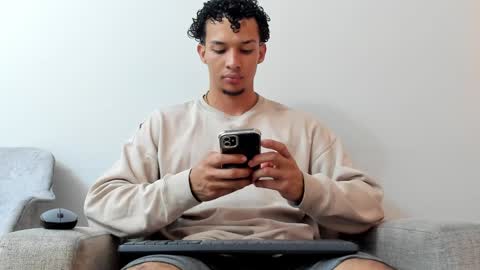 Snapshot of dominick_star chatting on January 13, 2025, 4:07 am Dominick Star online show from January 13, 2025, 4:07 am